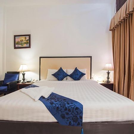 Homesyn Hotel Phnom Penh Ngoại thất bức ảnh